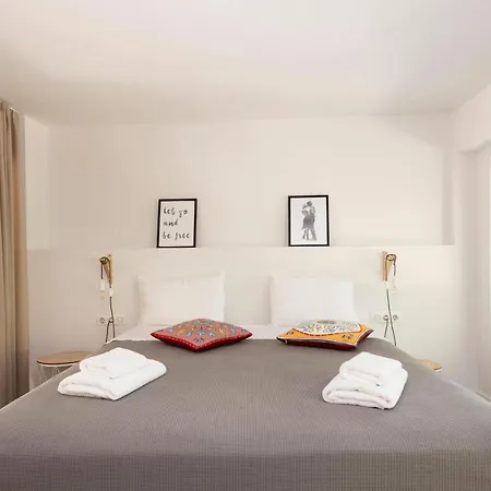 Sandy Feet - Beachfront Loft 아파트