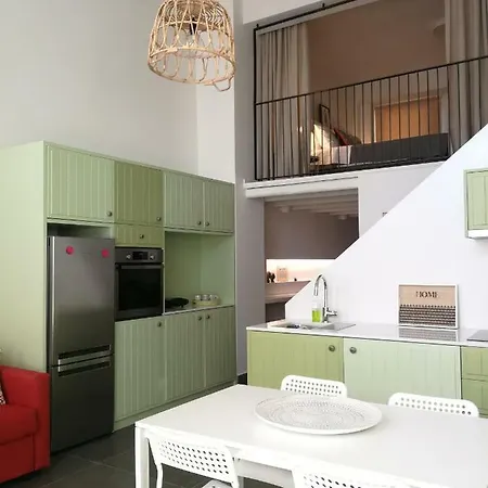 Sandy Feet - Beachfront Loft 公寓